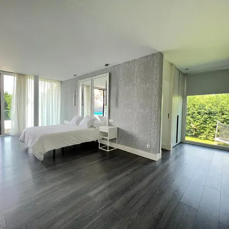 Pomba House *