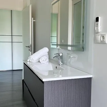 Pomba House Villa *